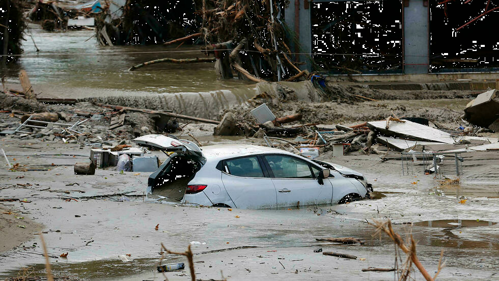 Reportan que hay al menos 44 muertos en inundaciones en Turquía, continúan las búsquedas
