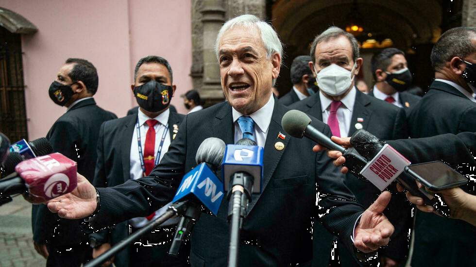 Chile recibirá al menos 10 familias de Afganistán, la mayoría son mujeres