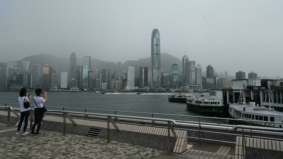 Las estrictas cuarentenas amenazan a Hong Kong como centro financiero, advierten empresarios