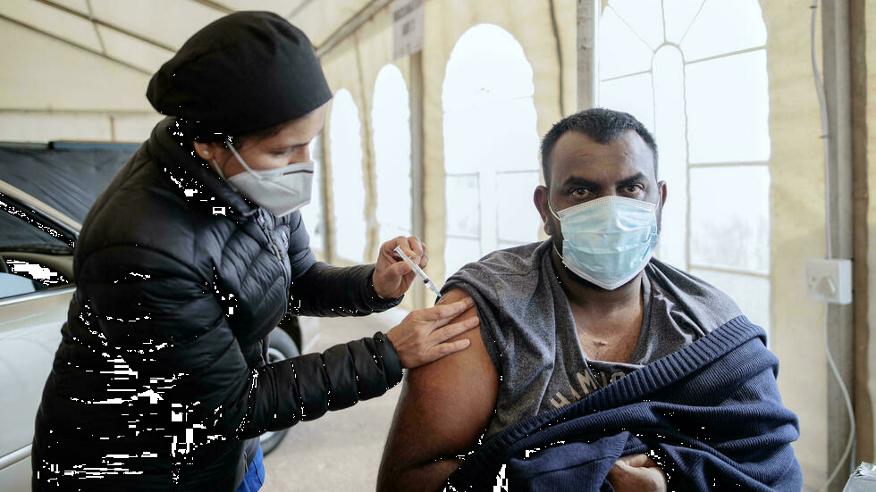 Sudáfrica lucha contra el rechazo a las vacunas anticovid