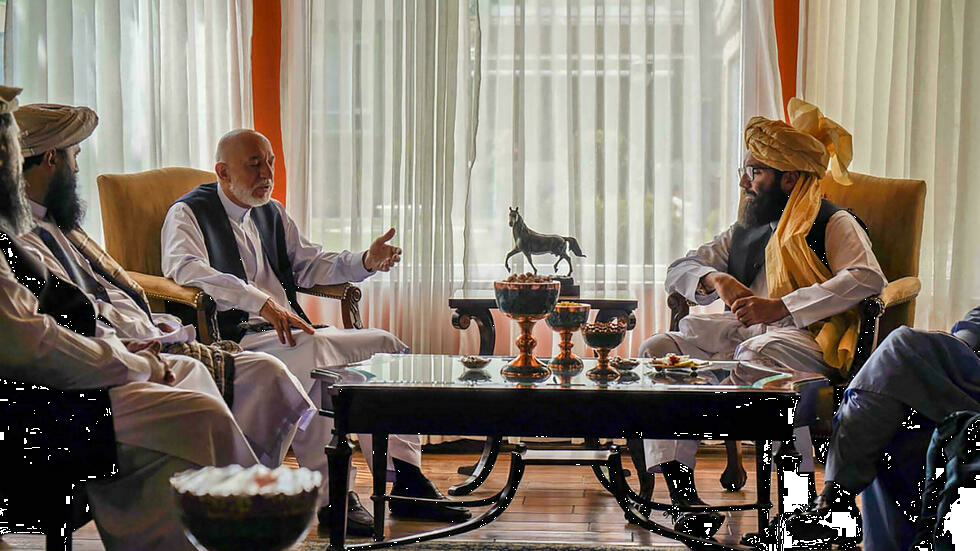 Hamid Karzai, el expresidente afgano que salió de entre las sombras