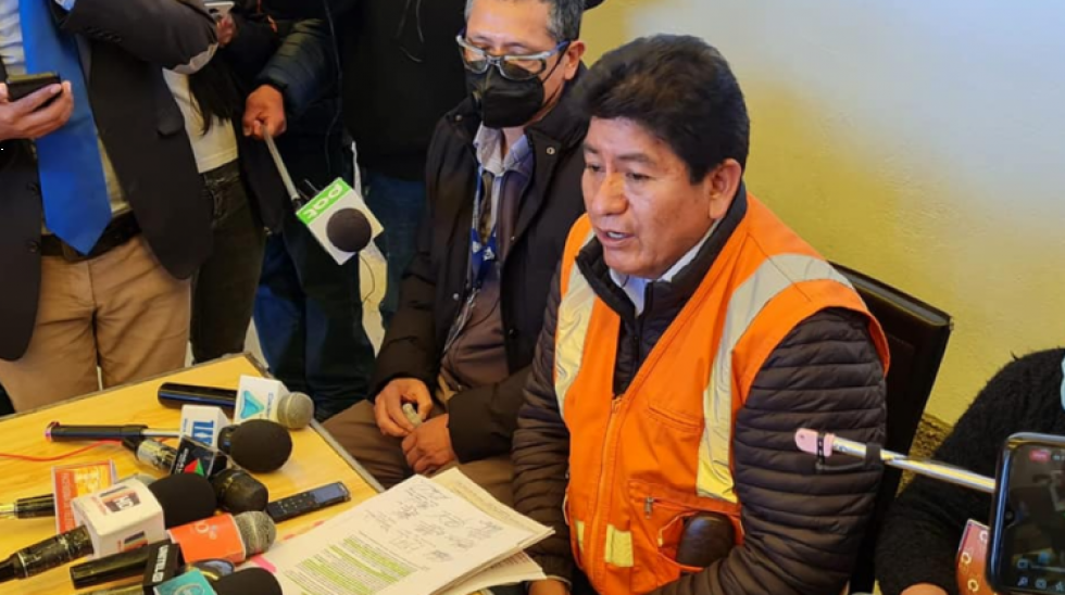 Gobierno califica de político el paro de Aasana y anuncia activar un plan de contingencia