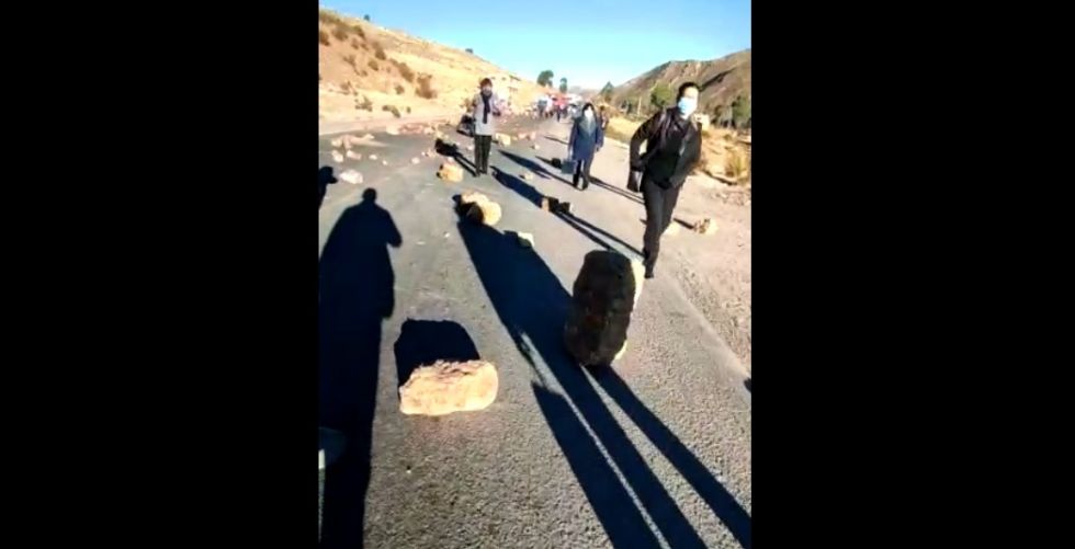 Los viajes entre Sucre y Potosí se desarrollan con trasbordos y desvíos