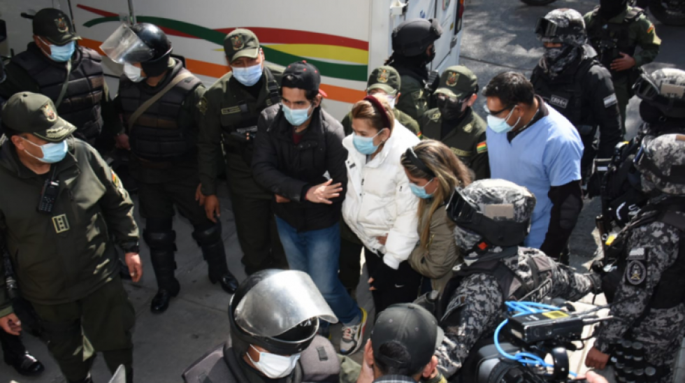Tras un estudio médico y un motín en la cárcel, exmandataria dice: "Ya no quiero vivir"