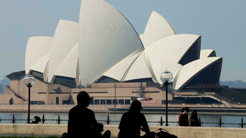 Nuevos casos de covid-19 en Australia superan los mil por primera vez