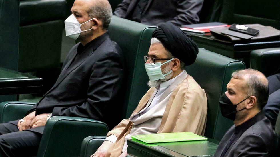 Argentina condena designación de funcionarios iraníes acusados por atentado contra centro judío