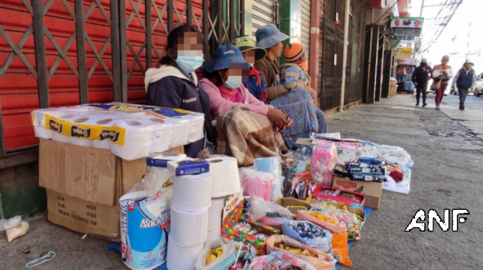 El Alto: Leticia, paciente con cáncer y mamá de cuatro niños recibe la solidaridad de los bolivianos