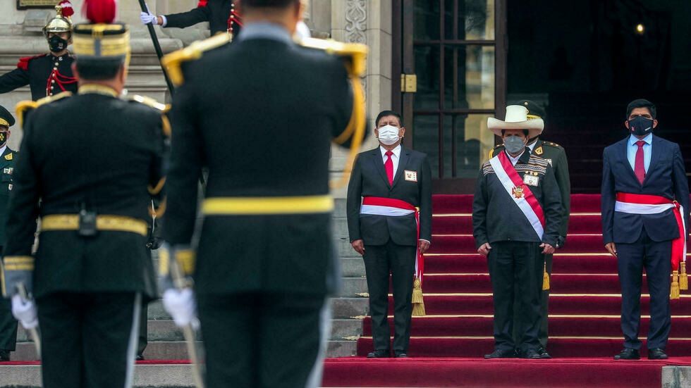Castillo nombra nuevo jefe de la Policía de Perú, el sexto en 17 meses