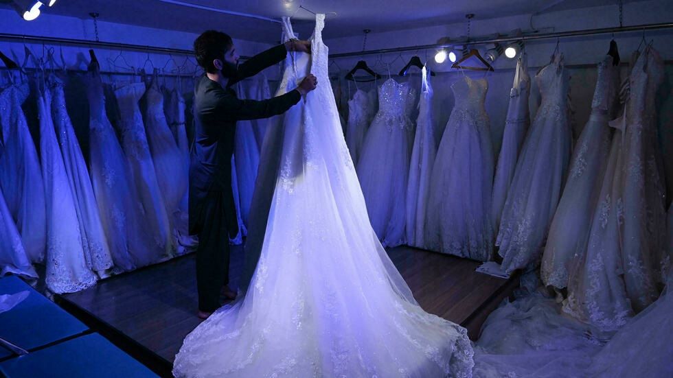 Los pequeños comercios de Kabul luchan para sobrevivir en medio de la incertidumbre