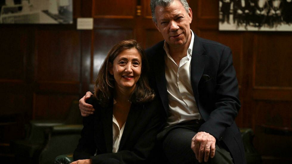 Santos y Betancourt dialogan y proponen "claves" para entender Colombia