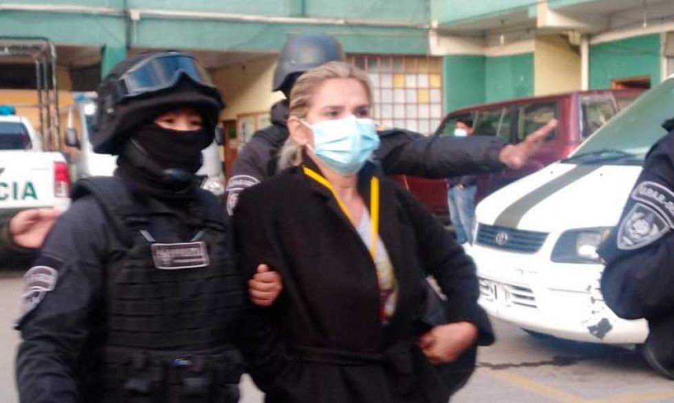 Comisión Legislativa aún sin fecha para tratar juicios de responsabilidades contra Jeanine Añez