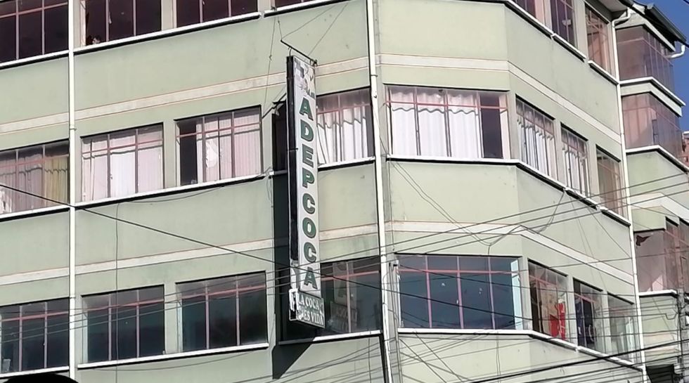 Denuncian toma de la sede de Adepcoca; la Policía resguarda el lugar