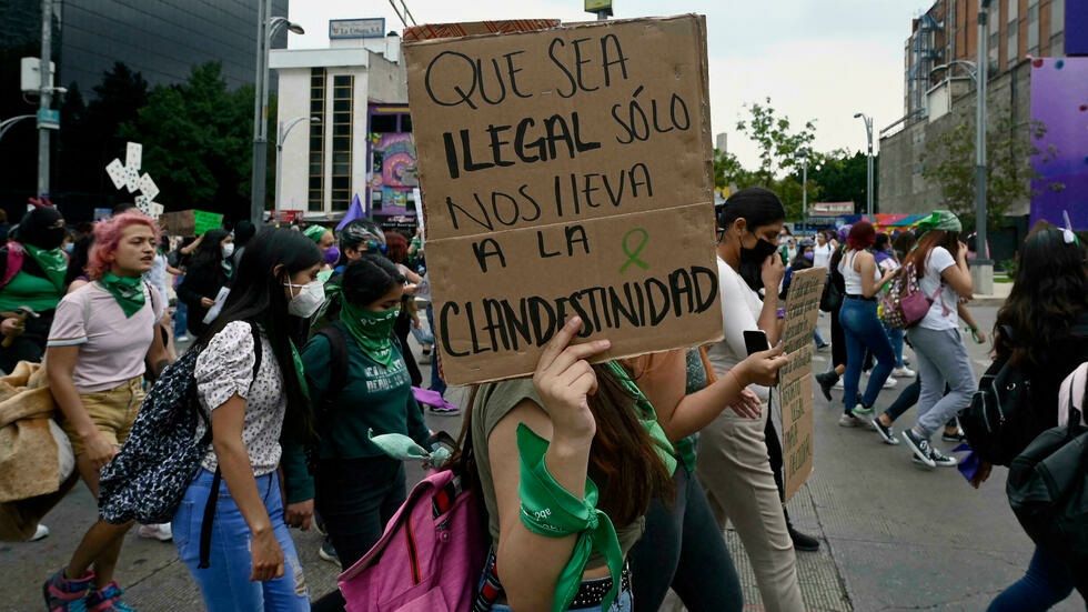 México avanza hacia despenalización del aborto con retos en su marco legal