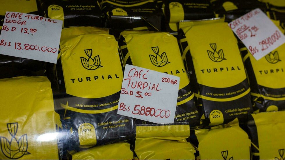 Venezuela elimina seis ceros a su moneda, disuelta por la hiperinflación