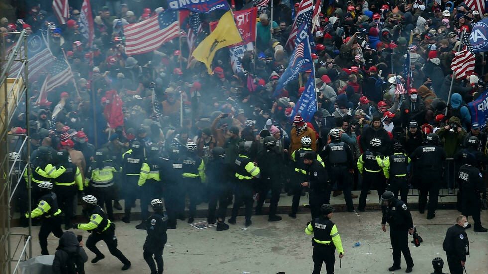 Temen "subversión electoral" en EEUU mientras Trump coquetea con volver a la Casa Blanca