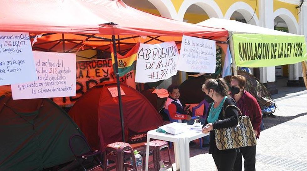 Se cumple primer paro nacional en el gobierno de Luis Arce