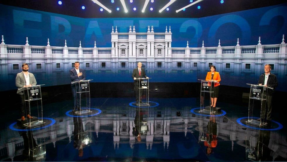 Candidatos presidenciales de Chile prometen cambiar el sistema privado de pensiones