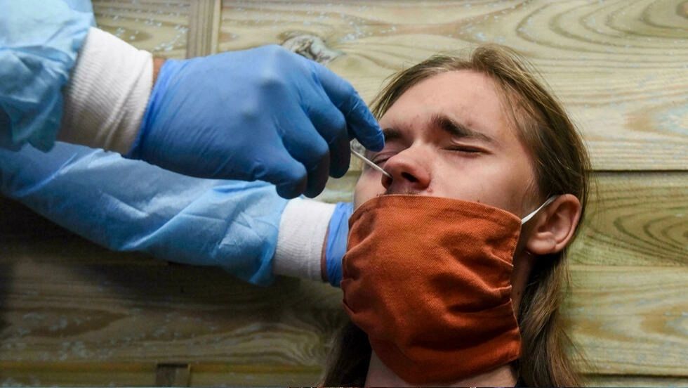 Los test de covid-19 en Europa, gratis o de pago dependiendo del caso y del país