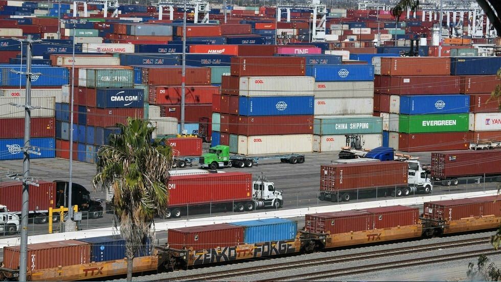 El embotellamiento portuario de EEUU adelanta la Navidad de los importadores