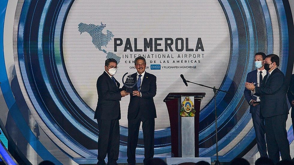 Honduras inaugura aeropuerto para reemplazar uno de los más peligrosos del mundo