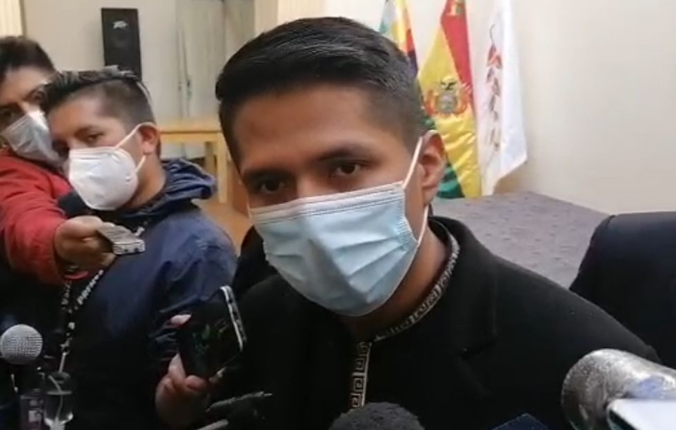 Presidente del Senado insta al diálogo a sectores por Ley 1386 y dice que no corresponde ultimátum