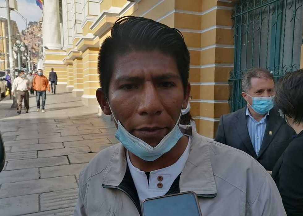 Arnold Alanez habla del ‘traslado’ del mercado de Adepcoca y que hay ‘avances favorables’ con el Gobierno