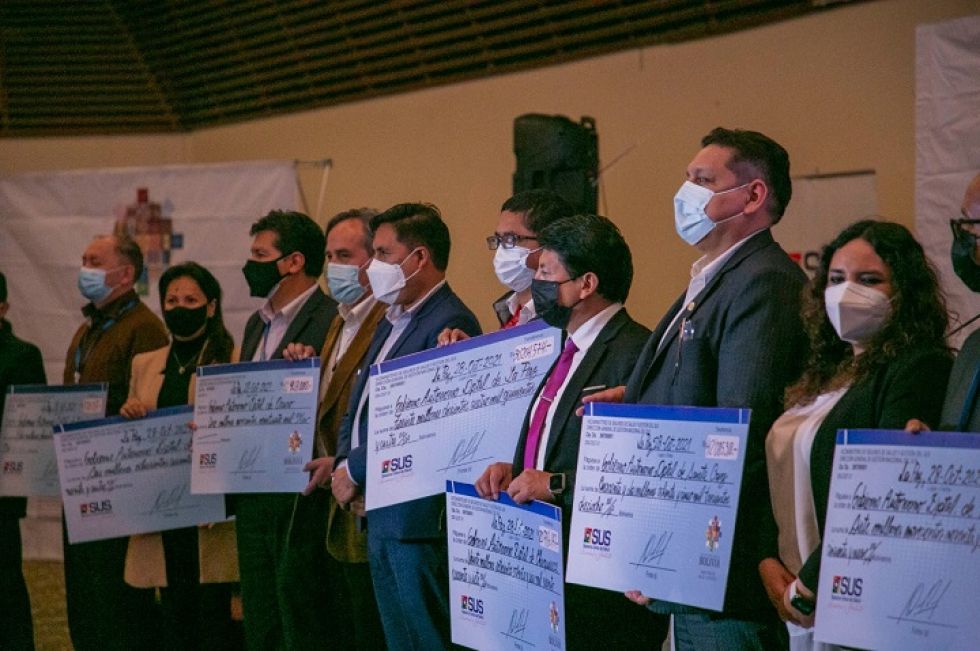 Ministerio de Salud entrega Bs 157 millones a Gobernaciones para la atención de pacientes COVID-19