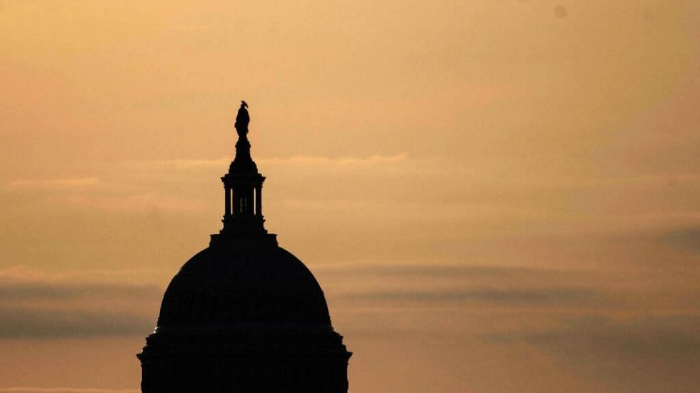 Congreso de EEUU cerrará un año frenético con la agenda de Biden en juego
