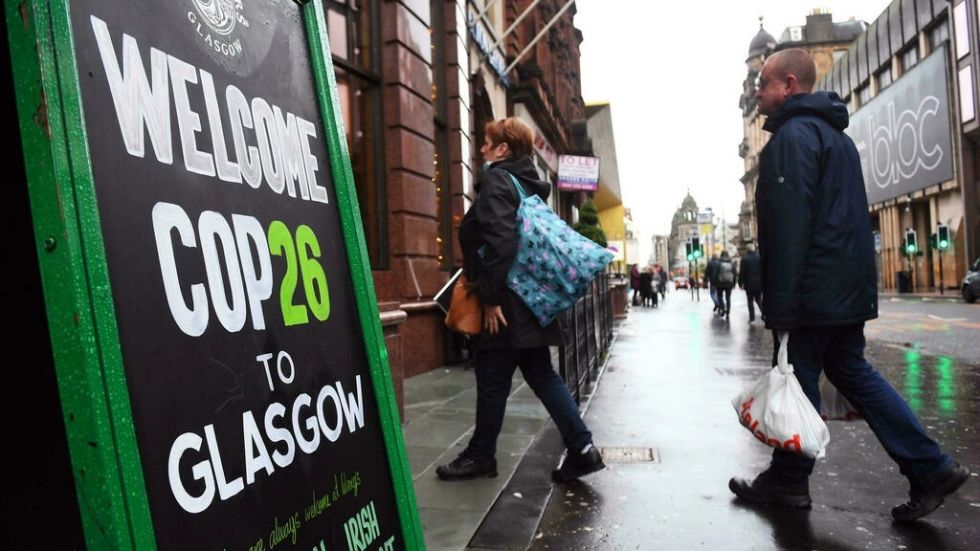 Glasgow se prepara para albergar la COP26 entre humo, inundaciones y covid