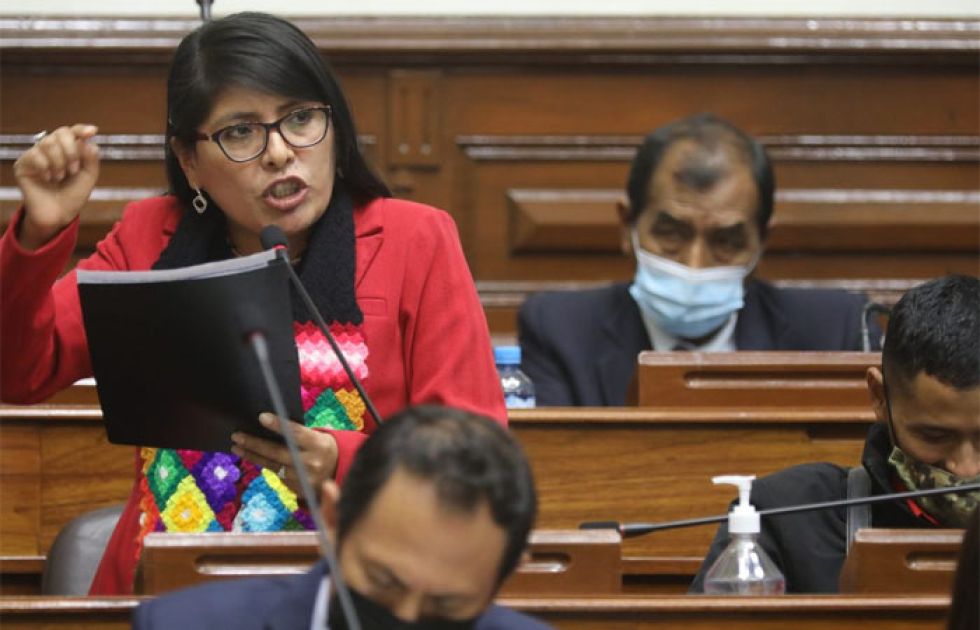 Afirman que proyecto ley peruano sobre la coca es una “copia y pega” de la ley de Evo Morales