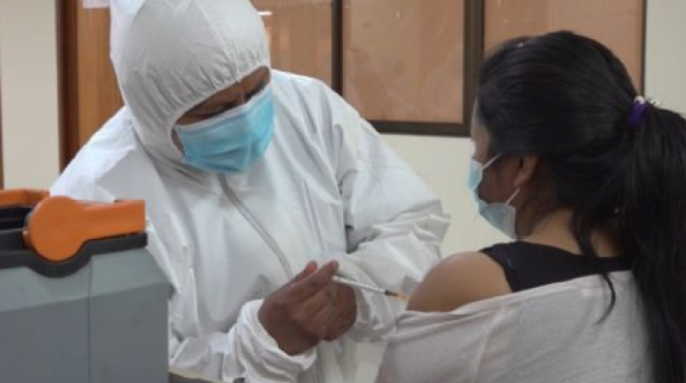 Ministerio de Salud anuncia que desechará vacunas anticovid que no se usaron para la tercera dosis