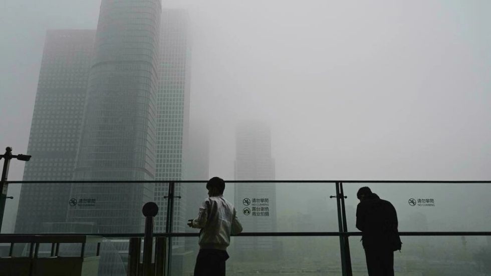 Pekín está bajo una nube de contaminación en plena COP26