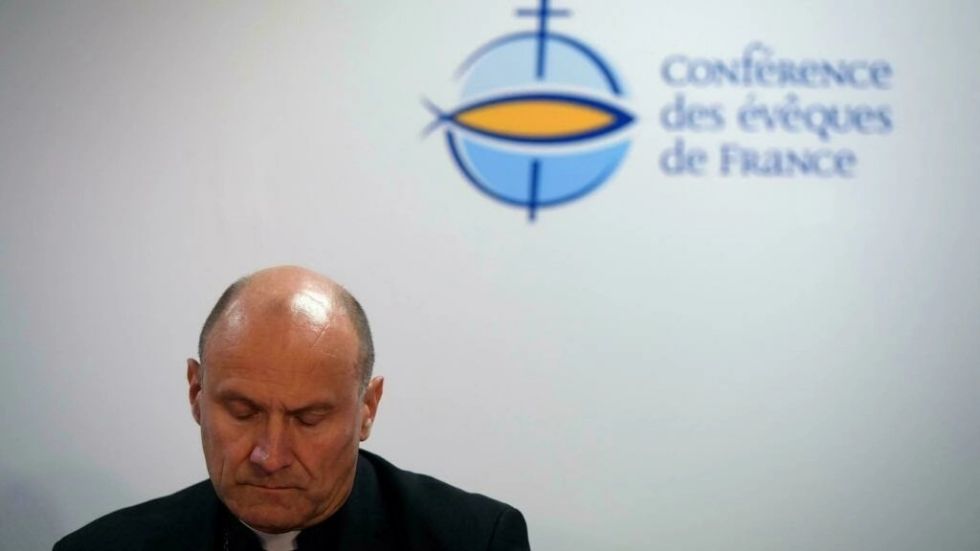 Los obispos franceses reconocen la "responsabilidad institucional" de la Iglesia en los casos de pederastia