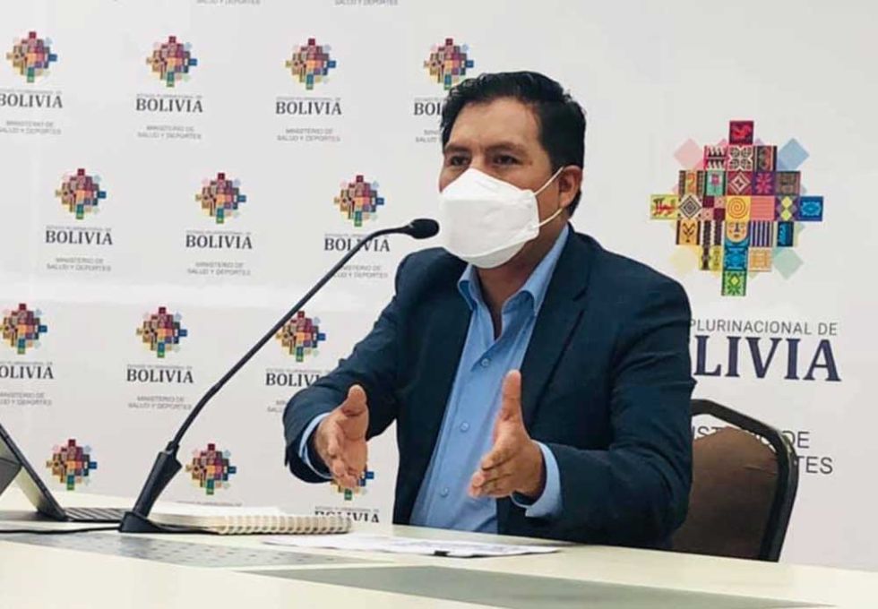 Ministro Auza anuncia que llegarán 90.000 dosis de Pfizer para la vacunación a menores de 18 años de edad