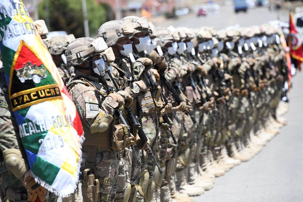 Las FFAA postergan sin fecha actos por el aniversario del Ejército ante conflictos en el país