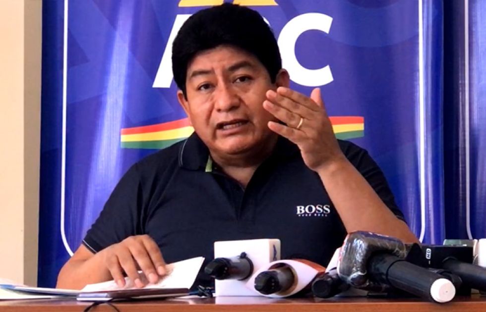 Montaño: amenaza de paros de Aasana apunta a que la OACI quite a Bolivia categoría 1