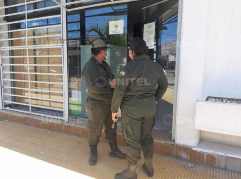 Policía investiga robo en el INRA Santa Cruz y ministro Montaño acusa a la oposición