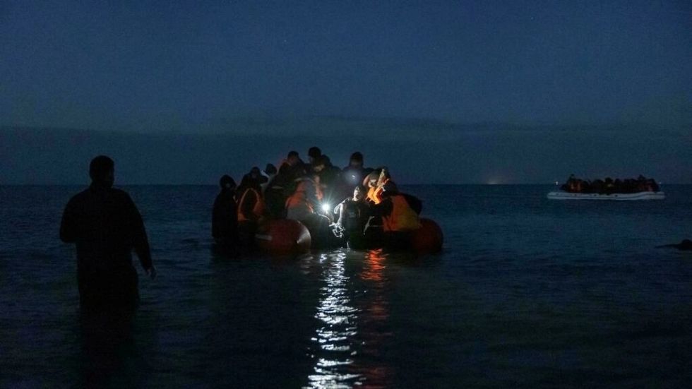 Los sueños ahogados de 27 migrantes tras naufragio en el canal de la Mancha