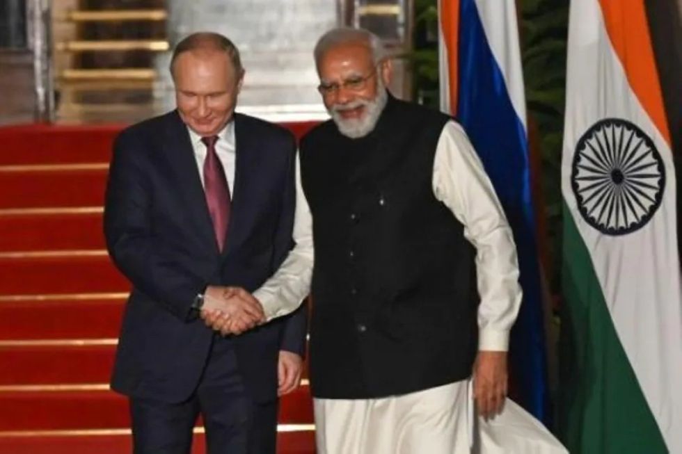 Putin elogia a India en un viaje orientado a fortalecer vínculos militares y energéticos