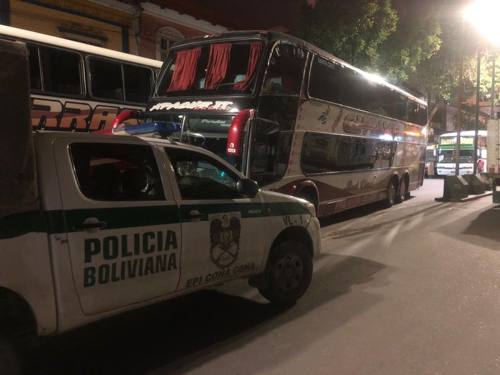 URGENTE: Centenares de policías partieron a Potosí con supuestas órdenes para detener a cívicos