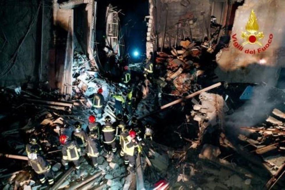 Reportan que hay tres muertos y seis desaparecidos tras el derrumbe de un edificio en Sicilia