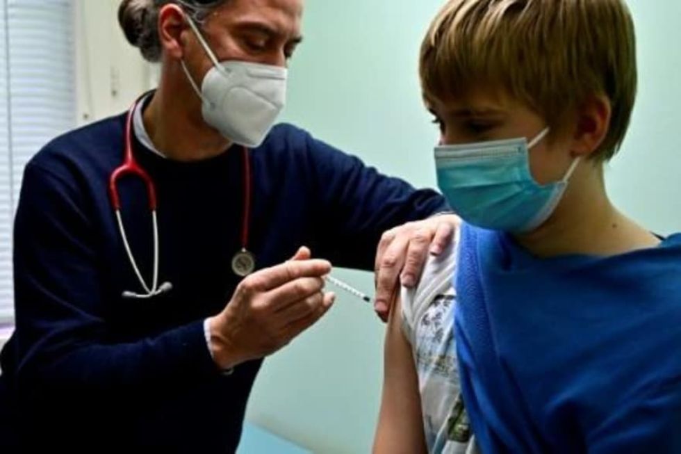 Países europeos lanzan campaña de vacunación de niños