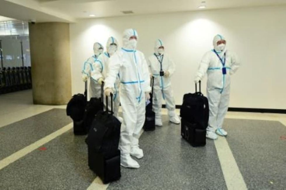 Restricciones de viaje son "ineficaces" frente a ómicron, según sector aéreo europeo
