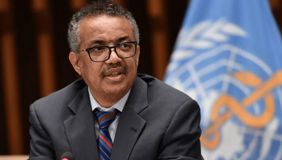 El 2022 debe ser el año ‘en el que acabemos con la pandemia’, dice el Jefe de la OMS