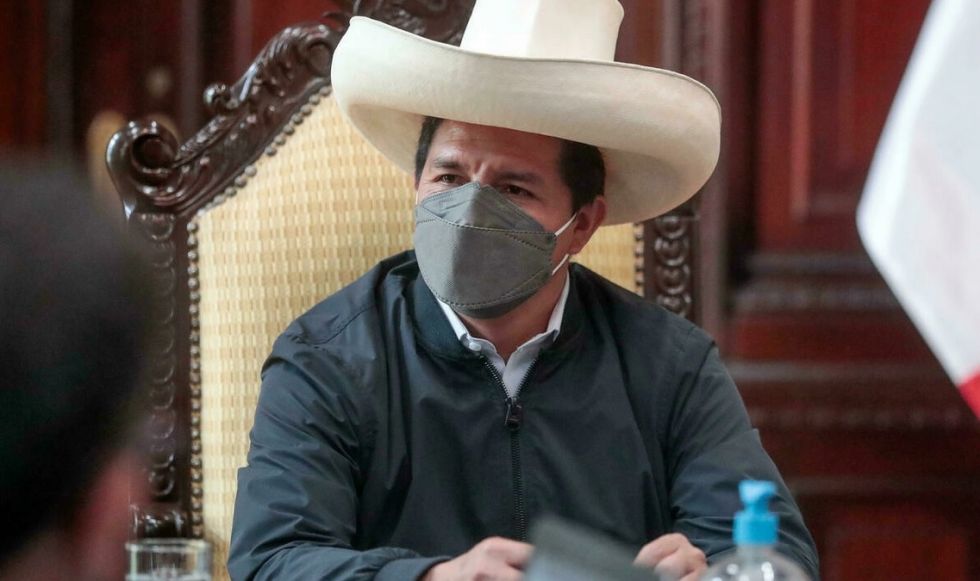 La Fiscalía peruana interroga al presidente Pedro Castillo por ascensos militares