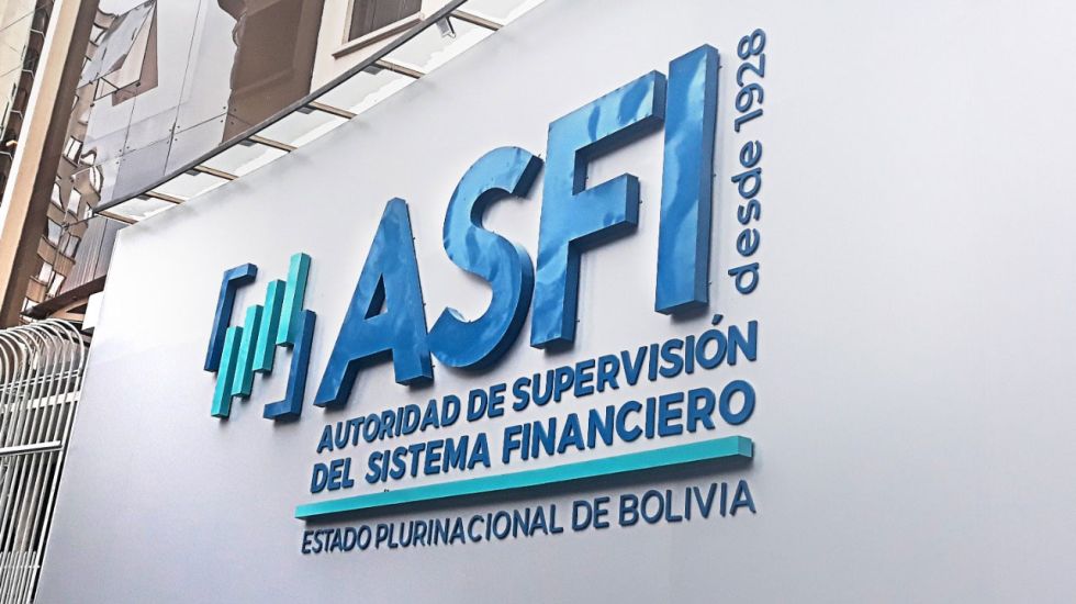 ASFI dispone presentación de carnet de vacuna o PCR en todas las entidades financieras