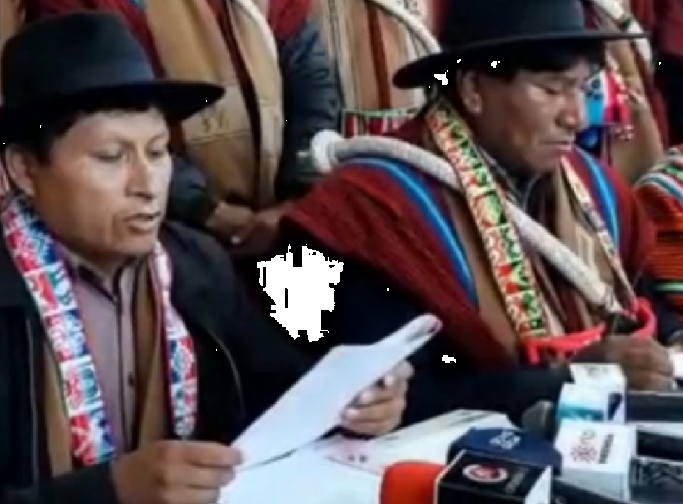 Campesinos de La Paz rechazan decretos anticovid y exigen la destitución del ministro Auza