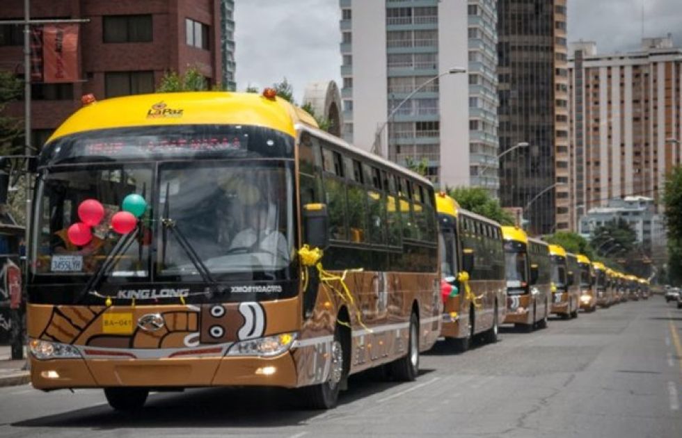 Procurador apoya investigación contra Revilla por compra de los buses PumaKatari