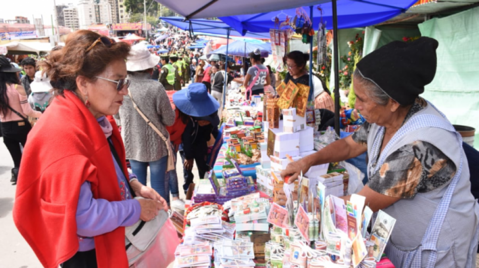 Alcaldía de La Paz define cuatro puertas de ingreso a la feria de la Alasita y tres de salida