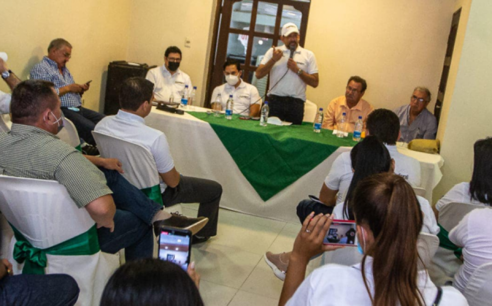 Gobernador Camacho habla de federalismo en Trinidad y alcalde lo acusa de injerencia